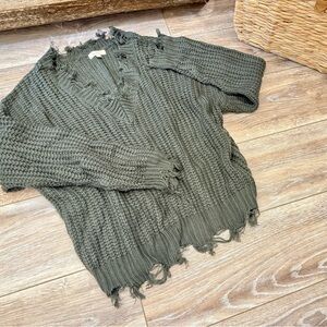 LA MIEL Frayed Knit Sweater in Sage